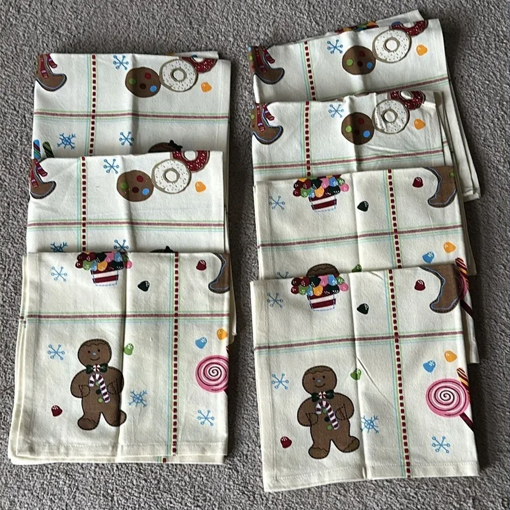 St. Nicholas Square Set of 7 Holiday Gingerbread Napkins!